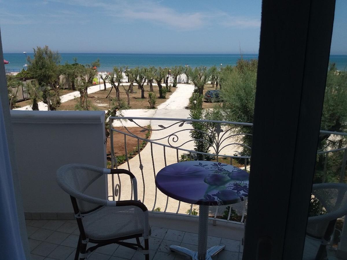 Hotel Corona Beach Peschici Exterior photo